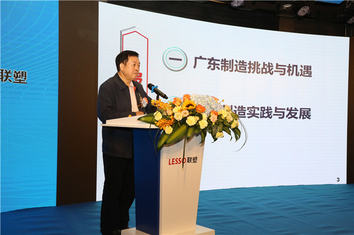 国产日韩精品欧美一区喷