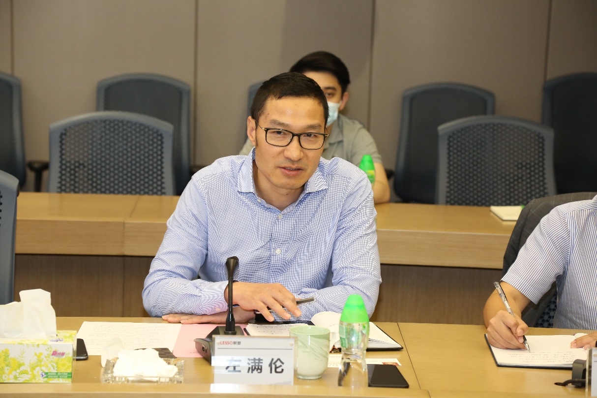 国产日韩精品欧美一区喷