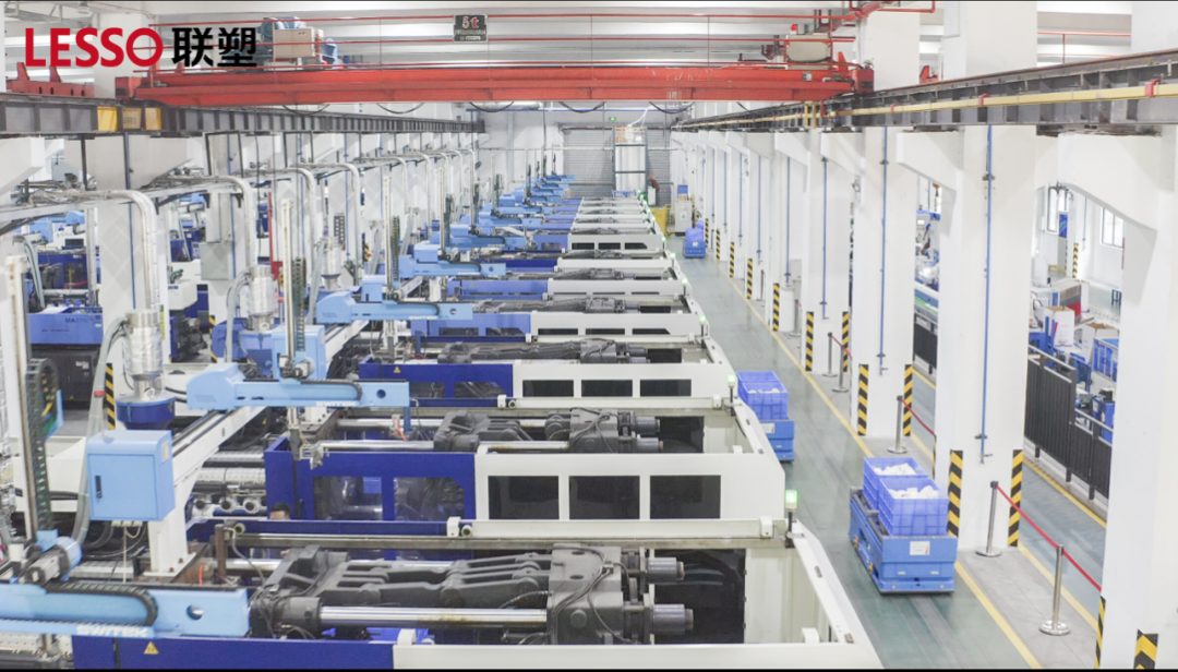 国产日韩精品欧美一区喷