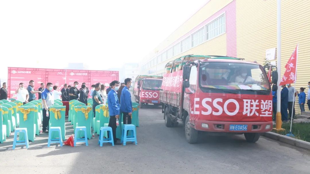 国产日韩精品欧美一区喷